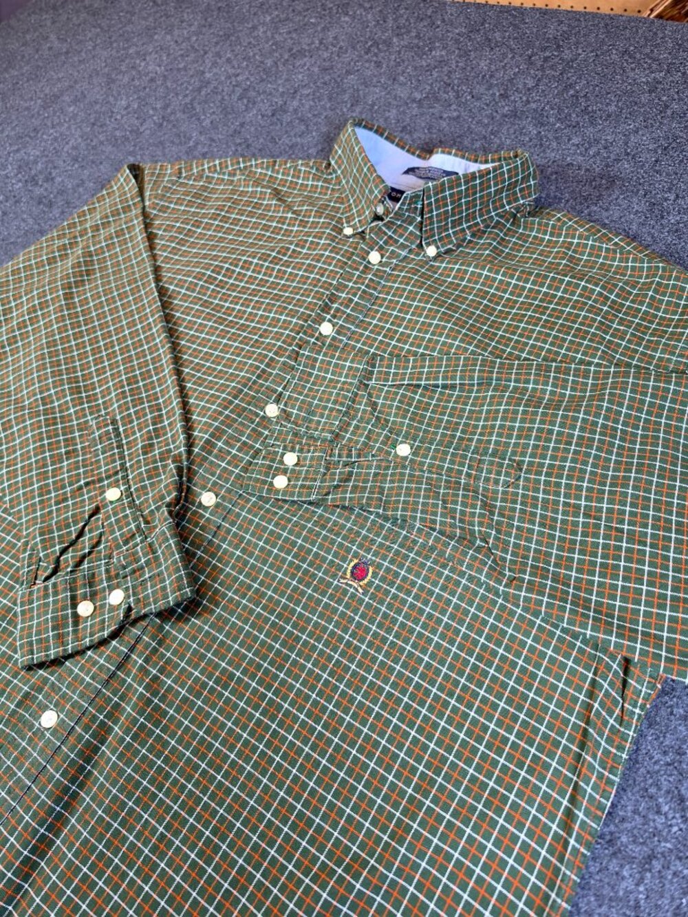 Tommy Hilfiger Men's XL Green Plaid Crest Logo Button Down Shirt Vintage Y2K